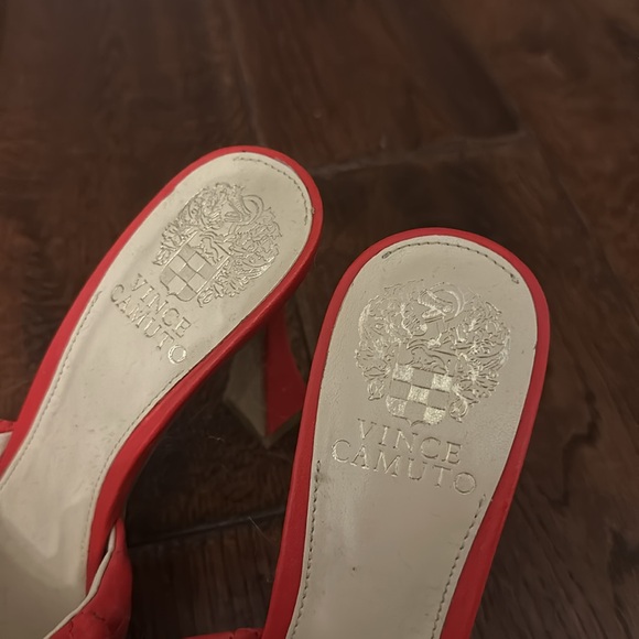 Vince Camuto Reselm Heel - Picture 2 of 7